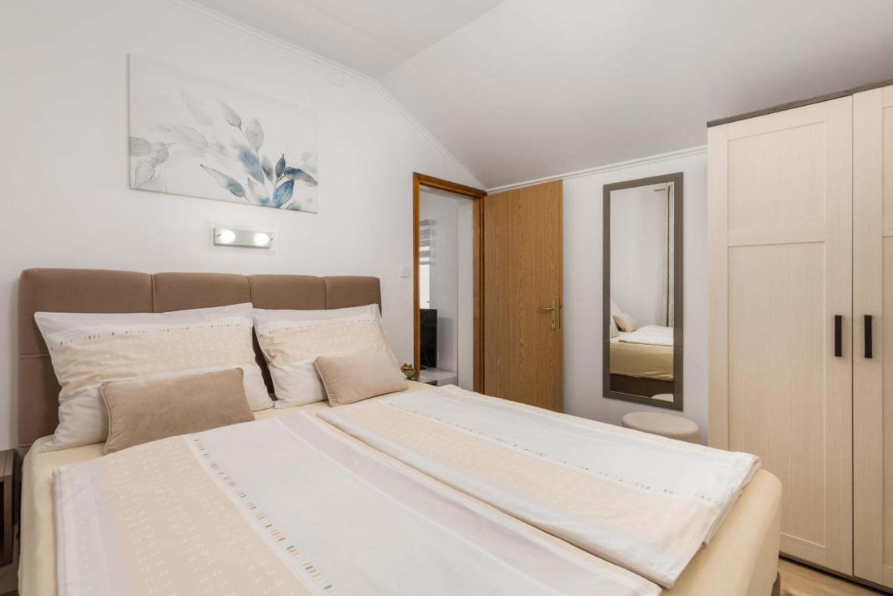 Mošćenička Draga Guest House Deskovic חדר תמונה