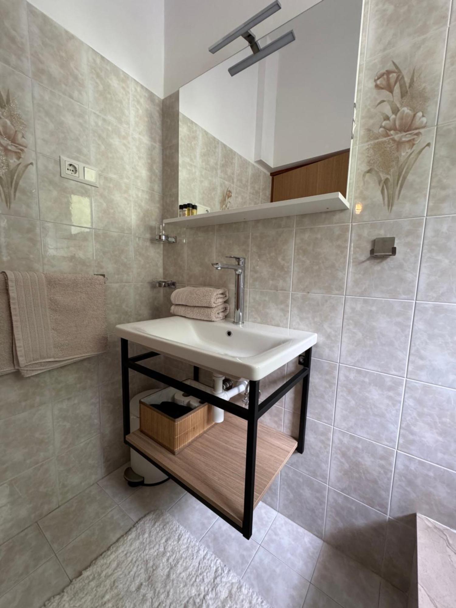 Mošćenička Draga Guest House Deskovic מראה חיצוני תמונה